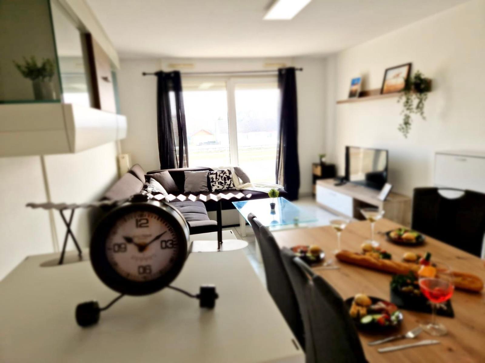 L'escale, Proche Suisse, Parking Apartment *