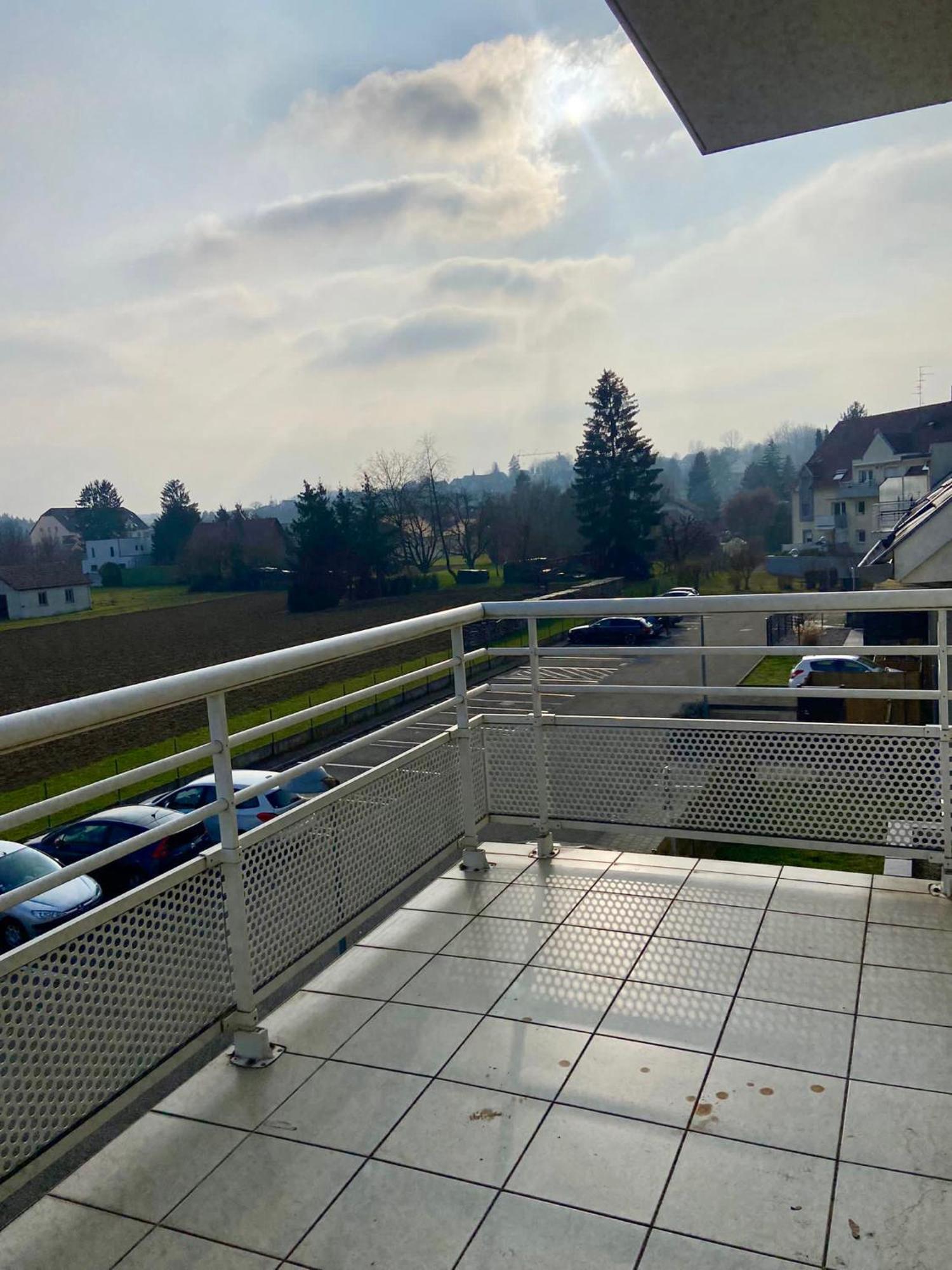 L'escale, Proche Suisse, Parking * Hesingue